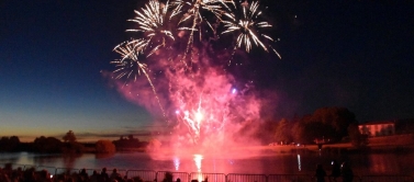 Pique nique et feux d'artifice La Carrière 