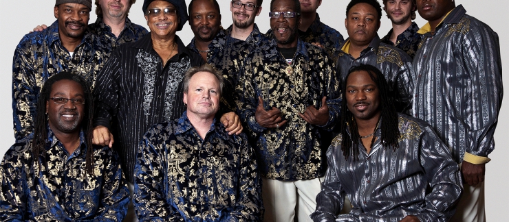 EARTH WIND & FIRE EXPERIENCE 