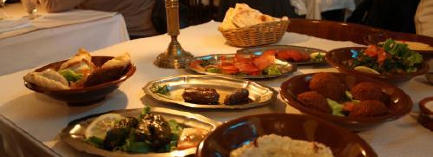 Repas dans un Restaurant Libanais « Les Mille et une nuits »