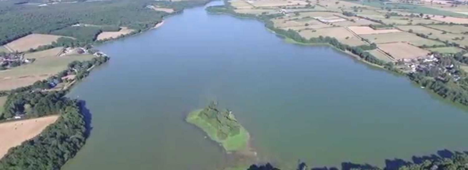 Tour du Lac de Vioreau en Béret et moustache